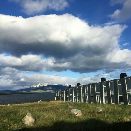Remota Patagonia Lodge Puerto Natales Exterior photo