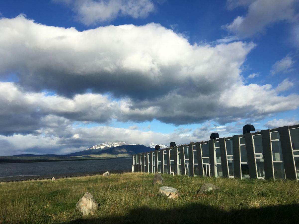 Remota Patagonia Lodge Puerto Natales Exterior photo